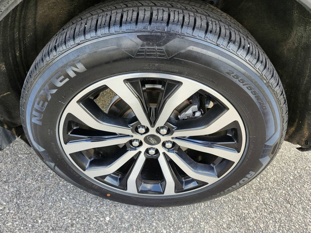 Used 2020 Ford Explorer ST image 13