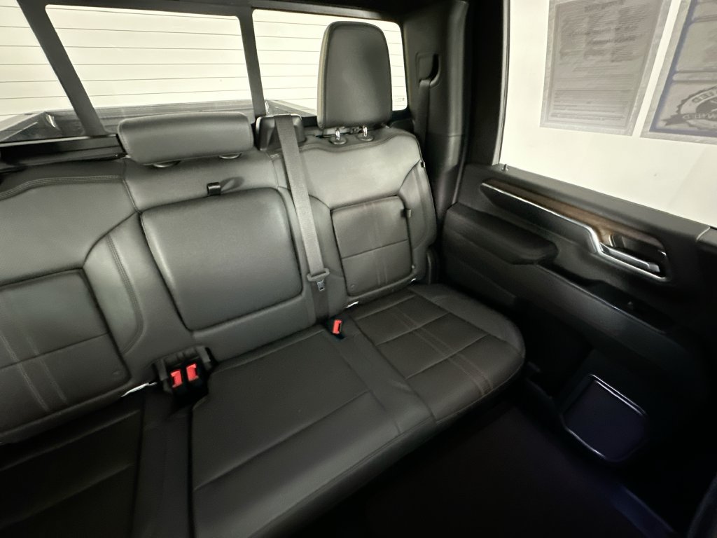 Used 2024 Chevrolet Silverado 2500 High Country w/ High Country Premium Package AWD/4WD image 14