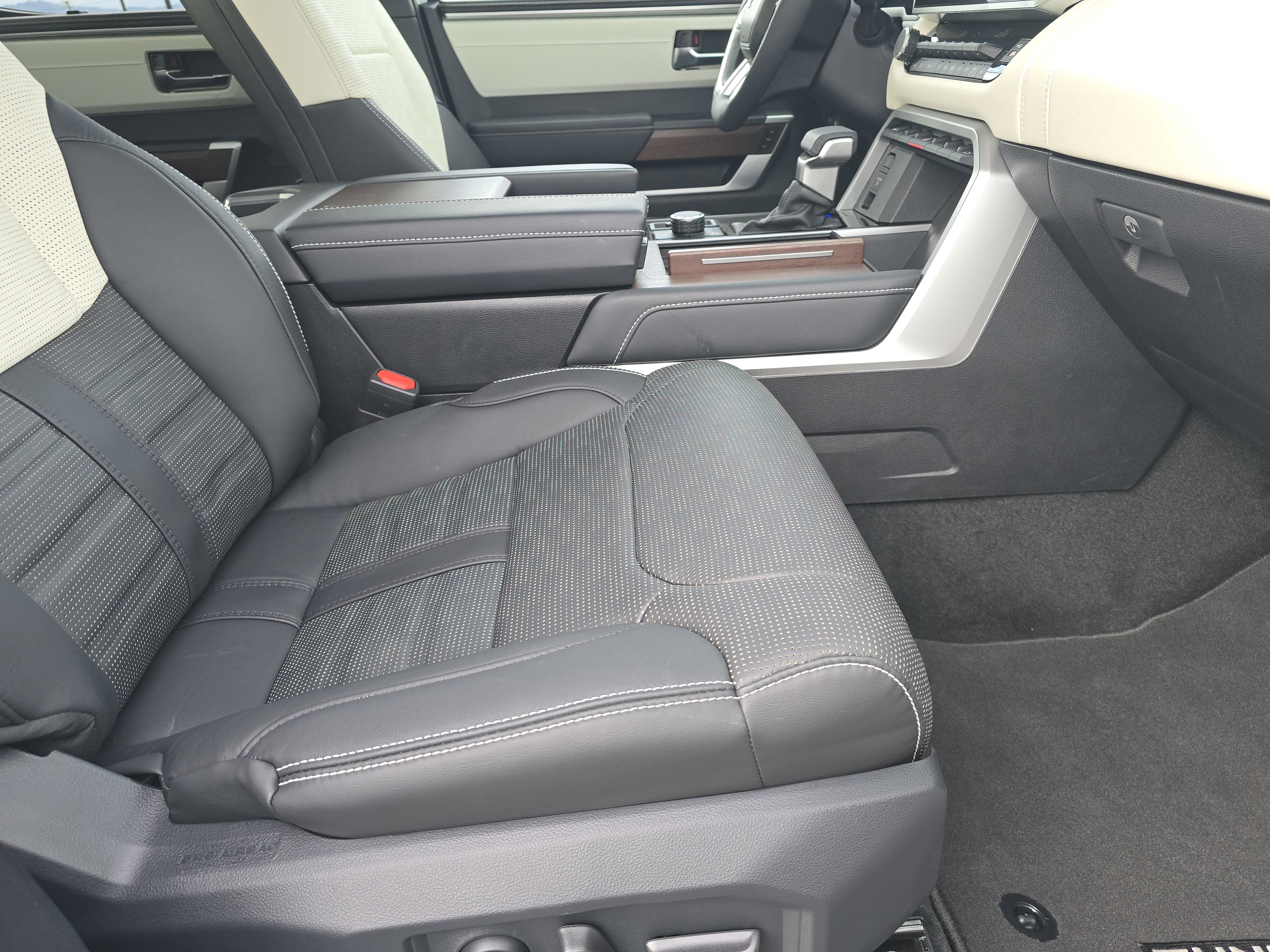 Used 2025 Toyota Tundra Capstone image 12