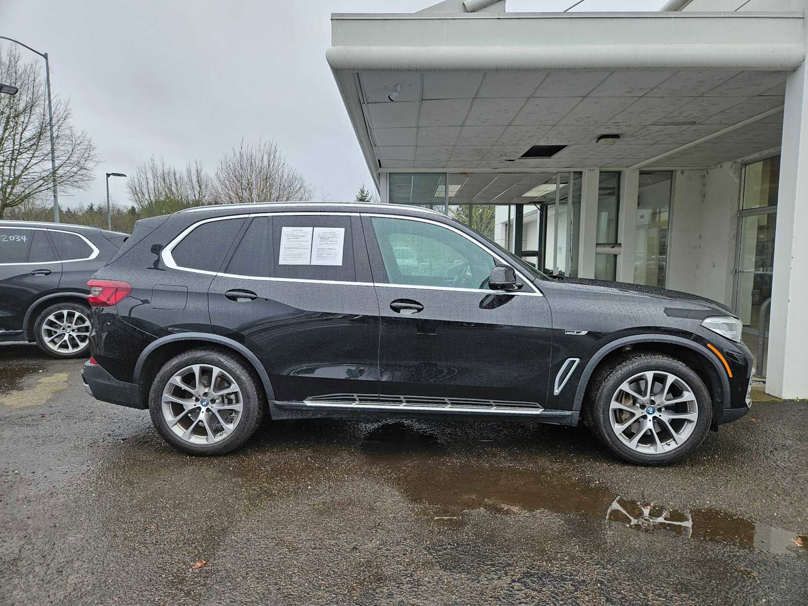 Used 2023 BMW X5 xDrive45e image 4