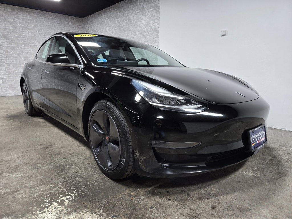 Used 2018 Tesla Model 3 Mid Range image 4