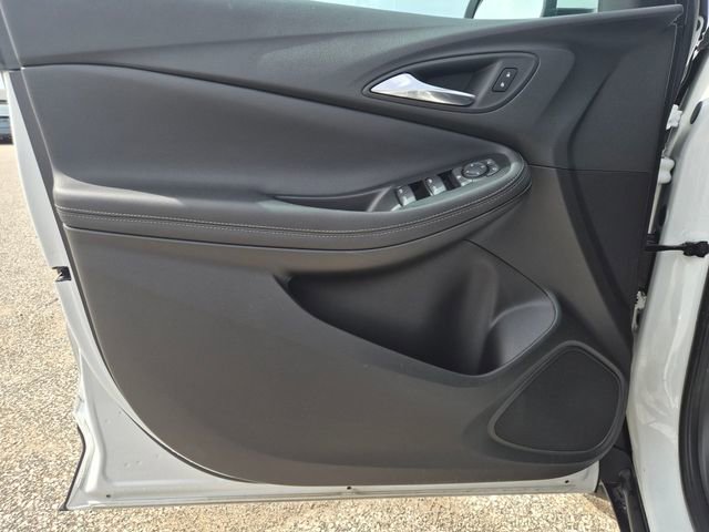 Used 2023 Buick Encore GX Preferred w/ Cold Weather Comfort Package FWD image 13