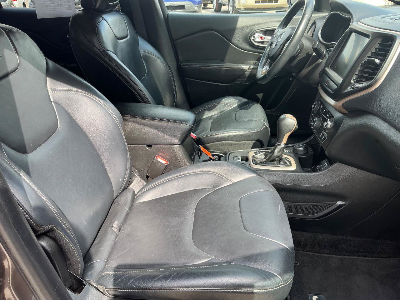 Used 2014 Jeep Cherokee Limited AWD/4WD image 10