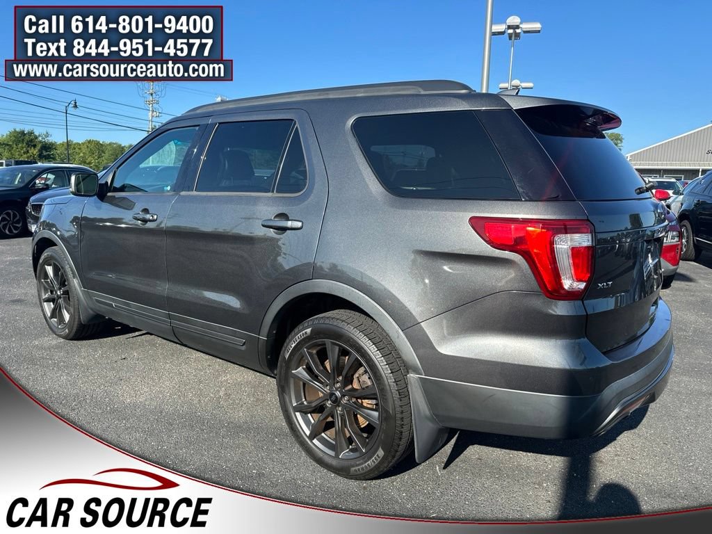 Used 2017 Ford Explorer XLT w/ Equipment Group 202A AWD/4WD image 5