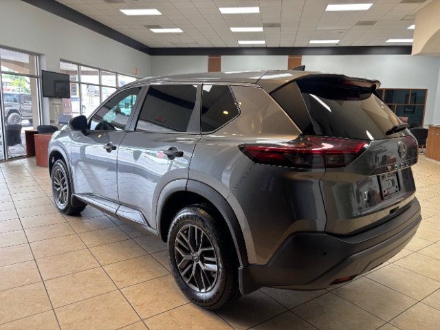 Used 2023 Nissan Rogue S FWD image 4