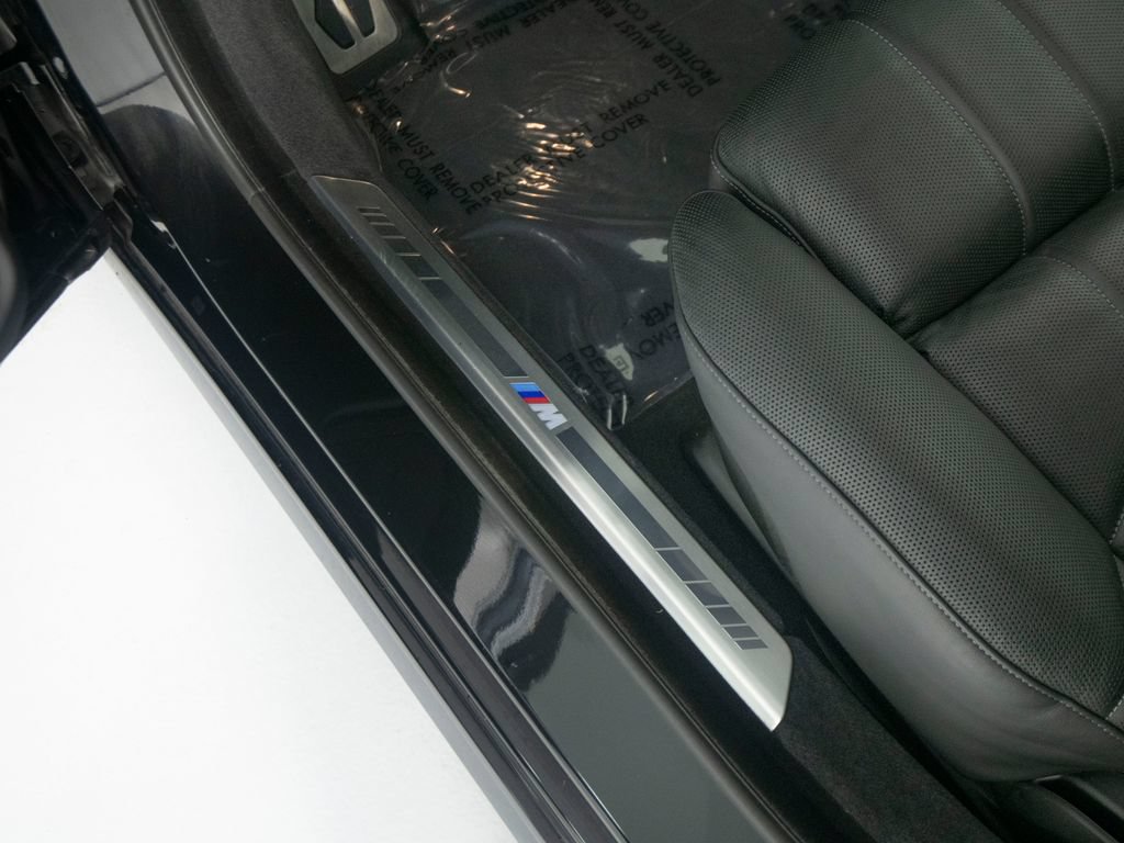 Used 2023 BMW 760i xDrive AWD/4WD image 18
