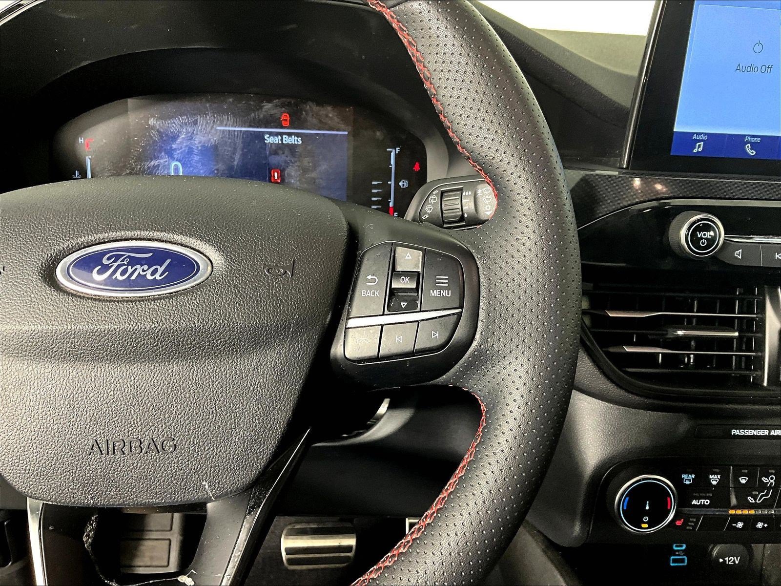 Used 2023 Ford Escape ST-Line Select AWD/4WD image 12