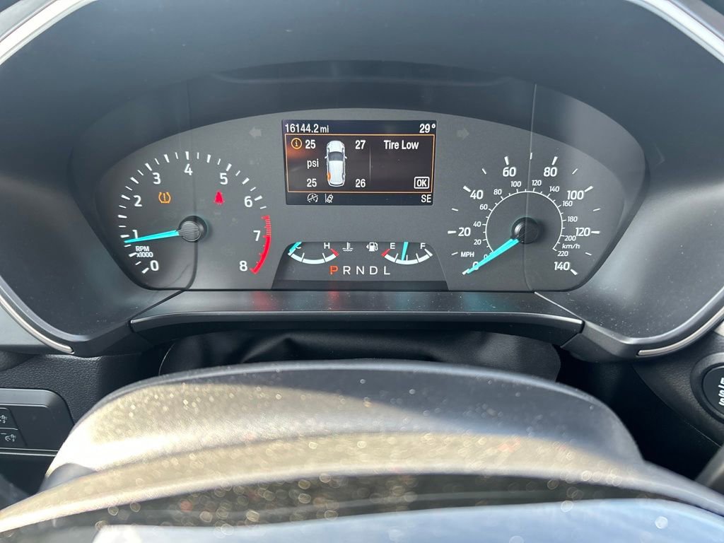 Used 2022 Ford Escape SE w/ Cold Weather Package image 24