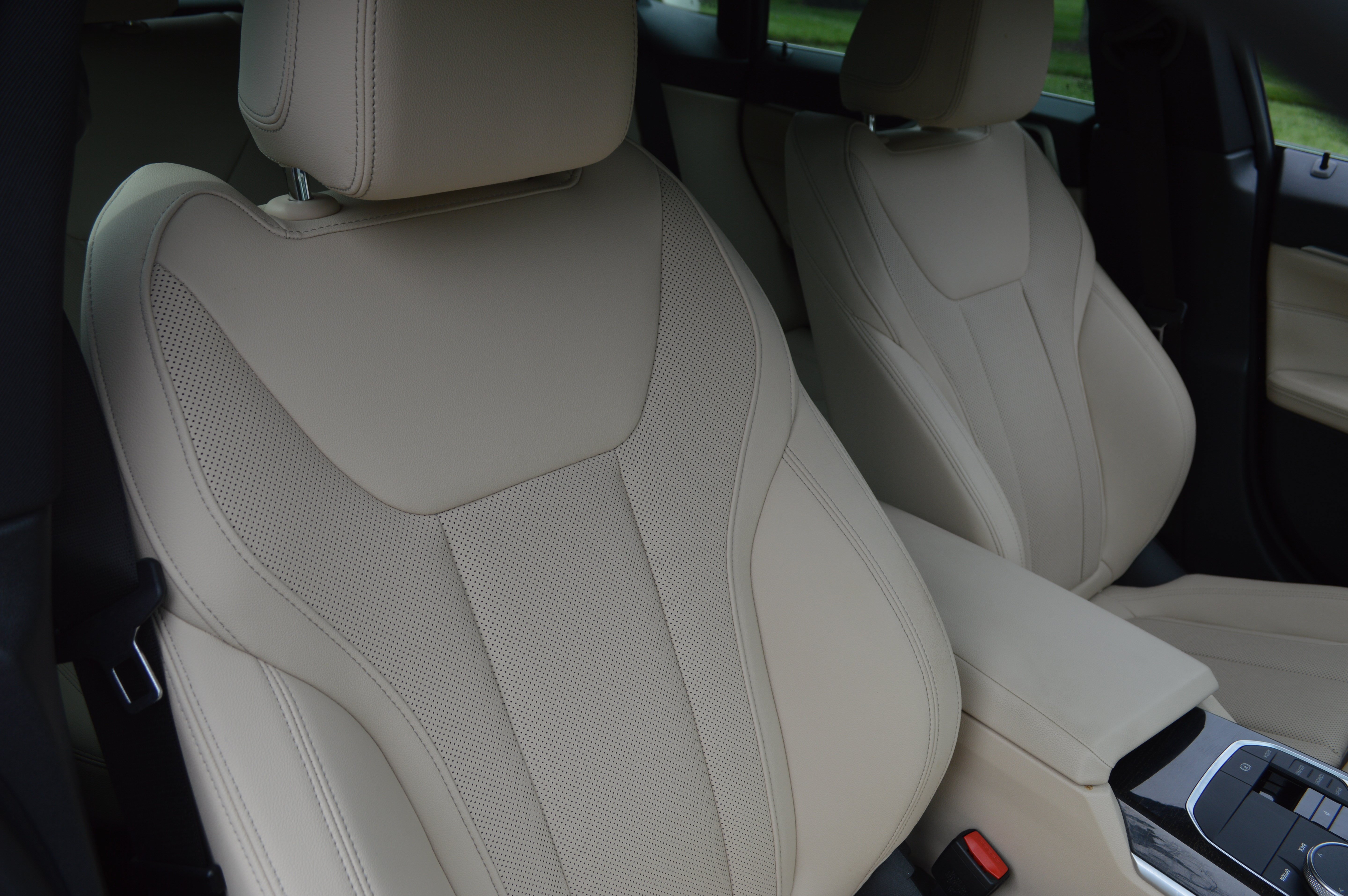 Certified 2024 BMW i4 eDrive35 w/ Convenience Package RWD image 39
