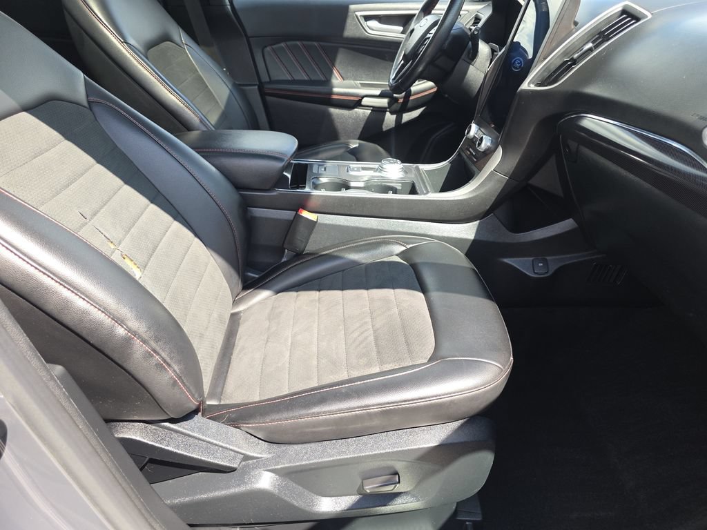 Used 2021 Ford Edge ST-Line AWD/4WD image 18