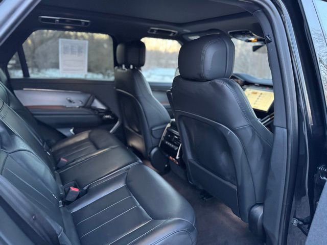 Used 2025 Land Rover Range Rover Sport SE image 16