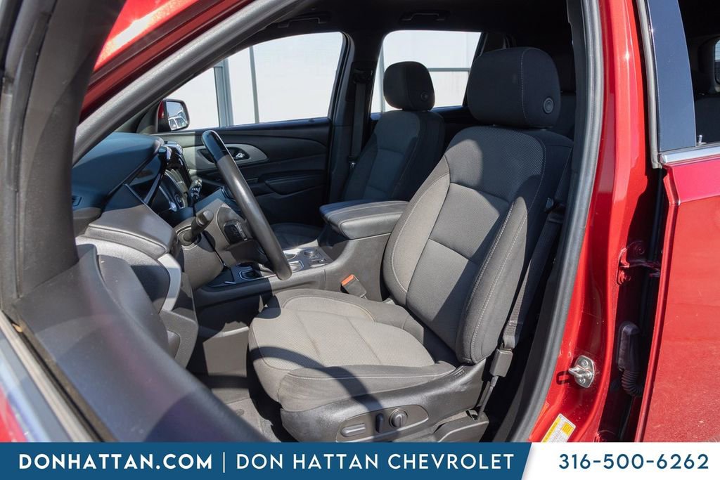 Used 2023 Chevrolet Traverse LT AWD/4WD image 11