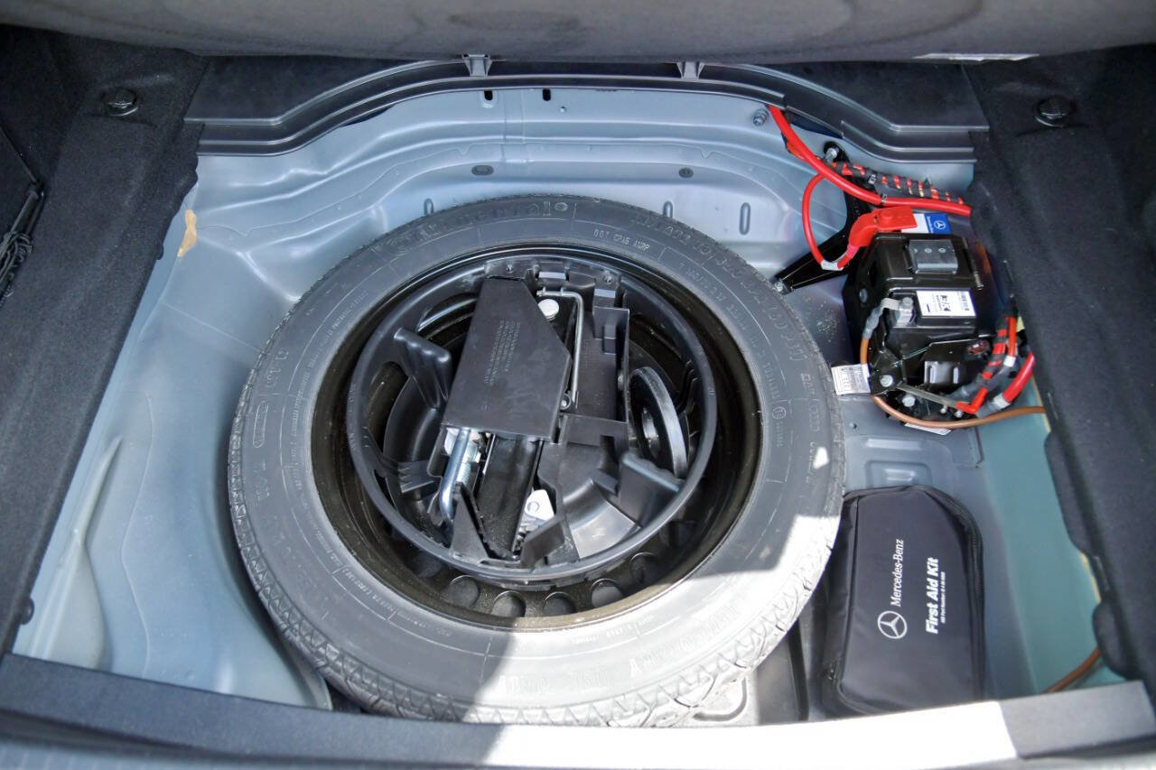 Used 2014 Mercedes-Benz E 350 Sedan w/ Premium 1 Package image 32