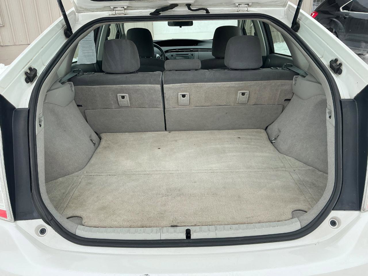 Used 2010 Toyota Prius Five image 11