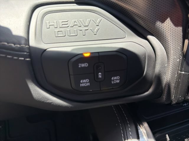 Used 2025 RAM 3500 Limited AWD/4WD image 14