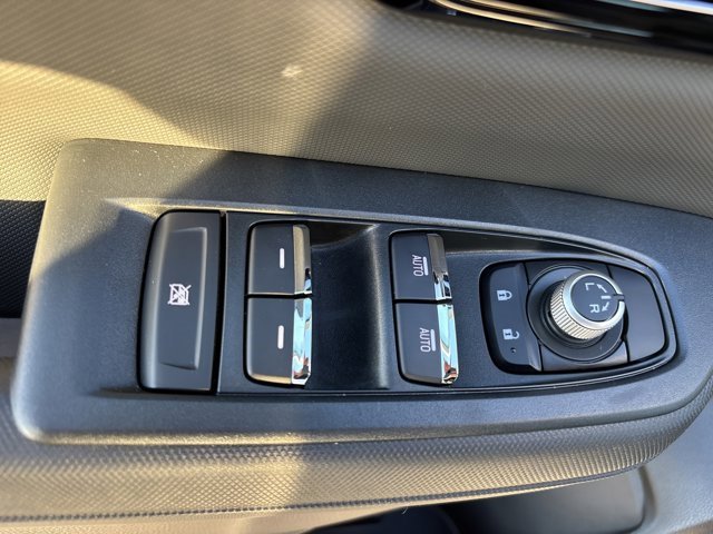 Used 2025 Subaru Forester Limited image 25