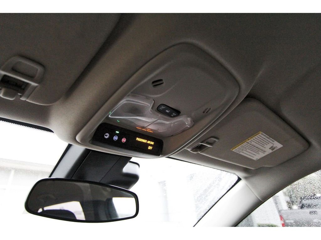 Used 2024 Buick Encore GX Sport Touring FWD image 21