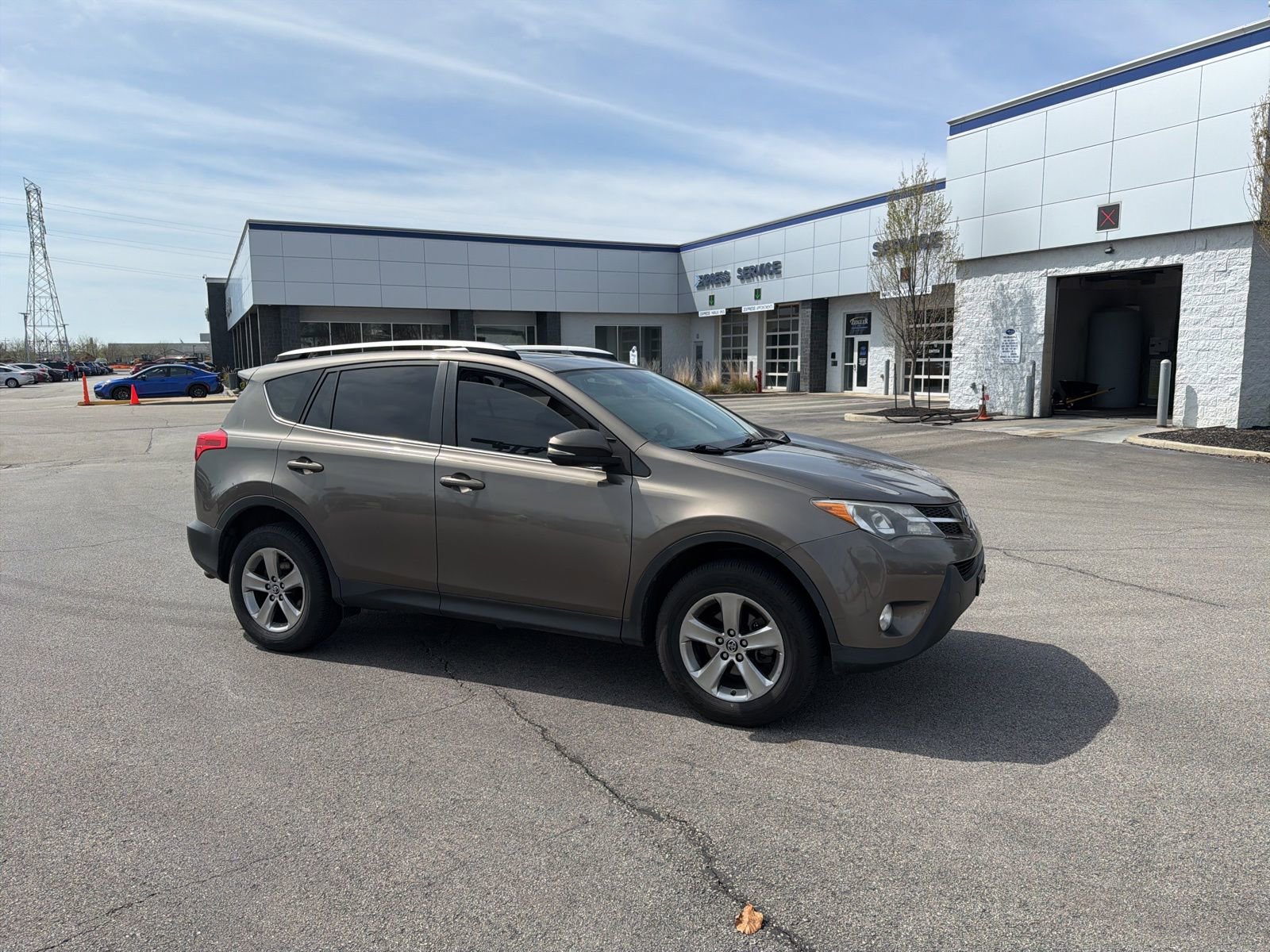 Used 2015 Toyota RAV4 XLE AWD/4WD image 13