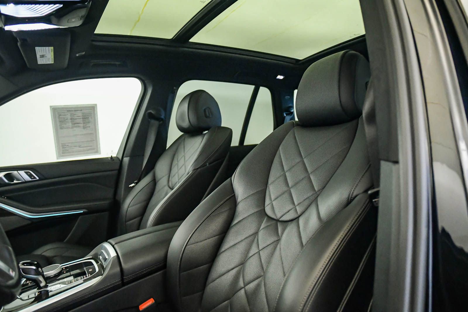 Used 2023 BMW X5 sDrive40i w/ M Sport Package image 17