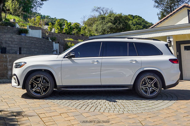 Used 2024 Mercedes-Benz GLS 450 4MATIC image 3