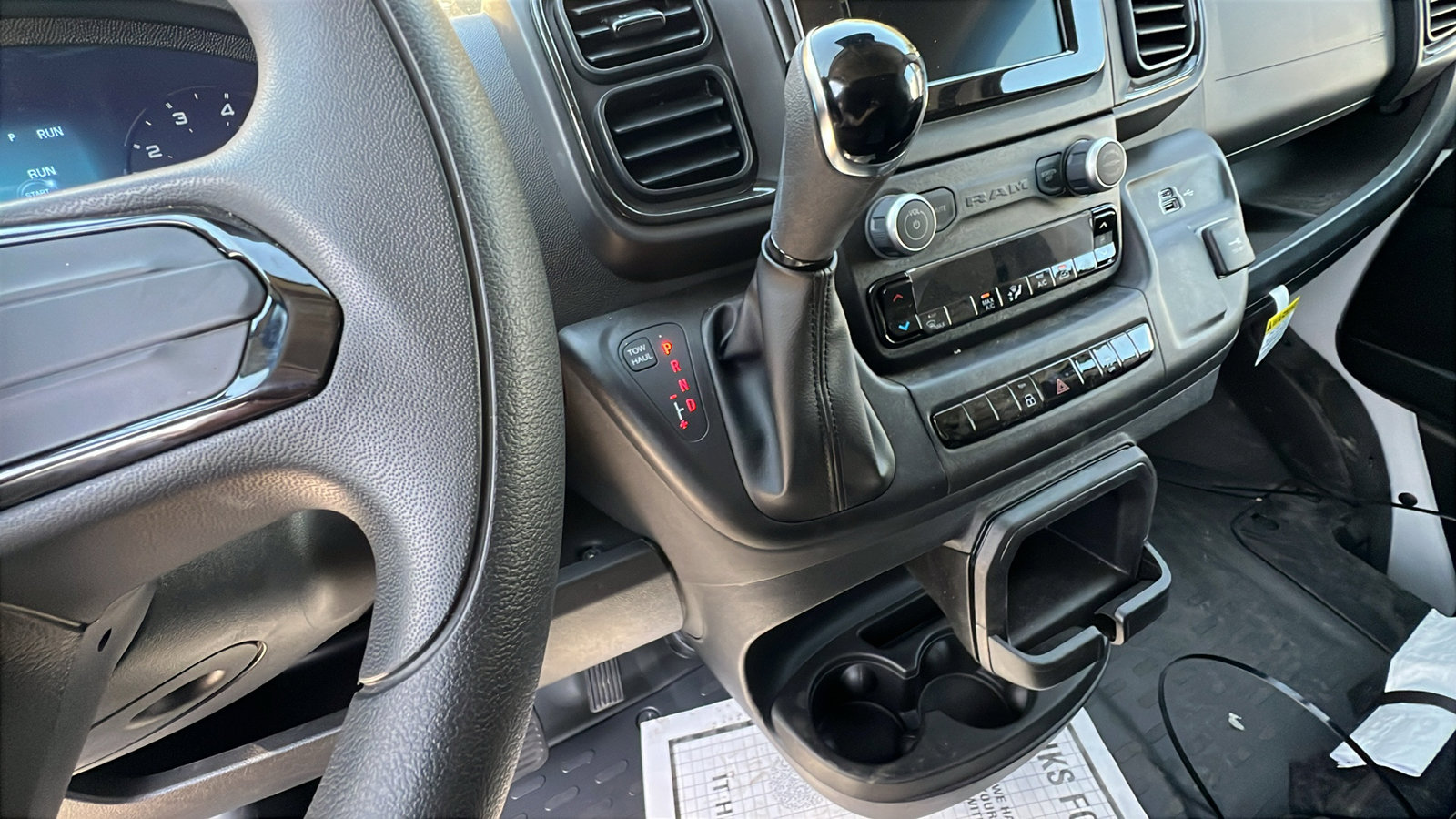 Used 2025 RAM ProMaster 2500 w/ Storage Group image 25