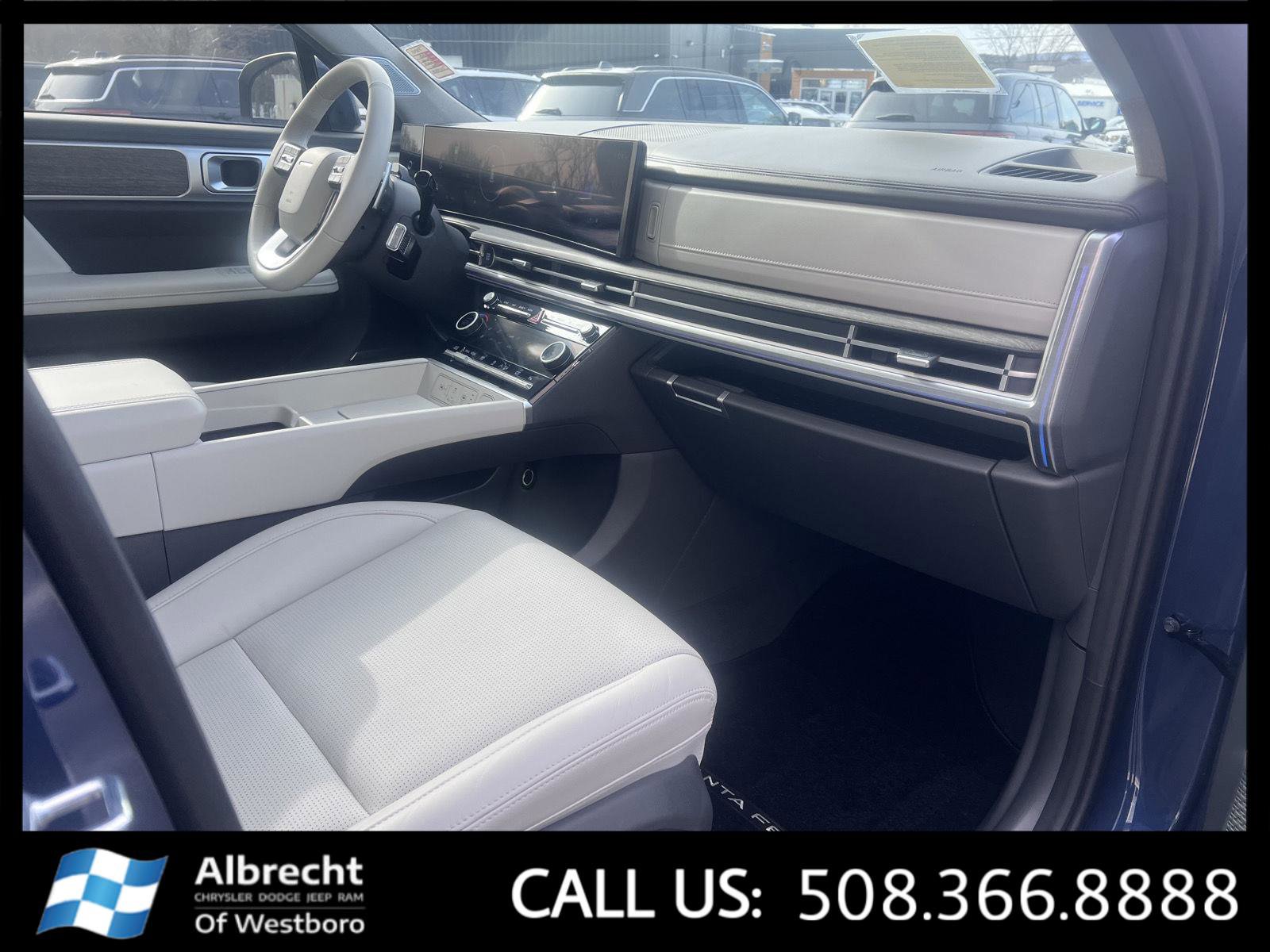 Used 2025 Hyundai Santa Fe Limited image 21