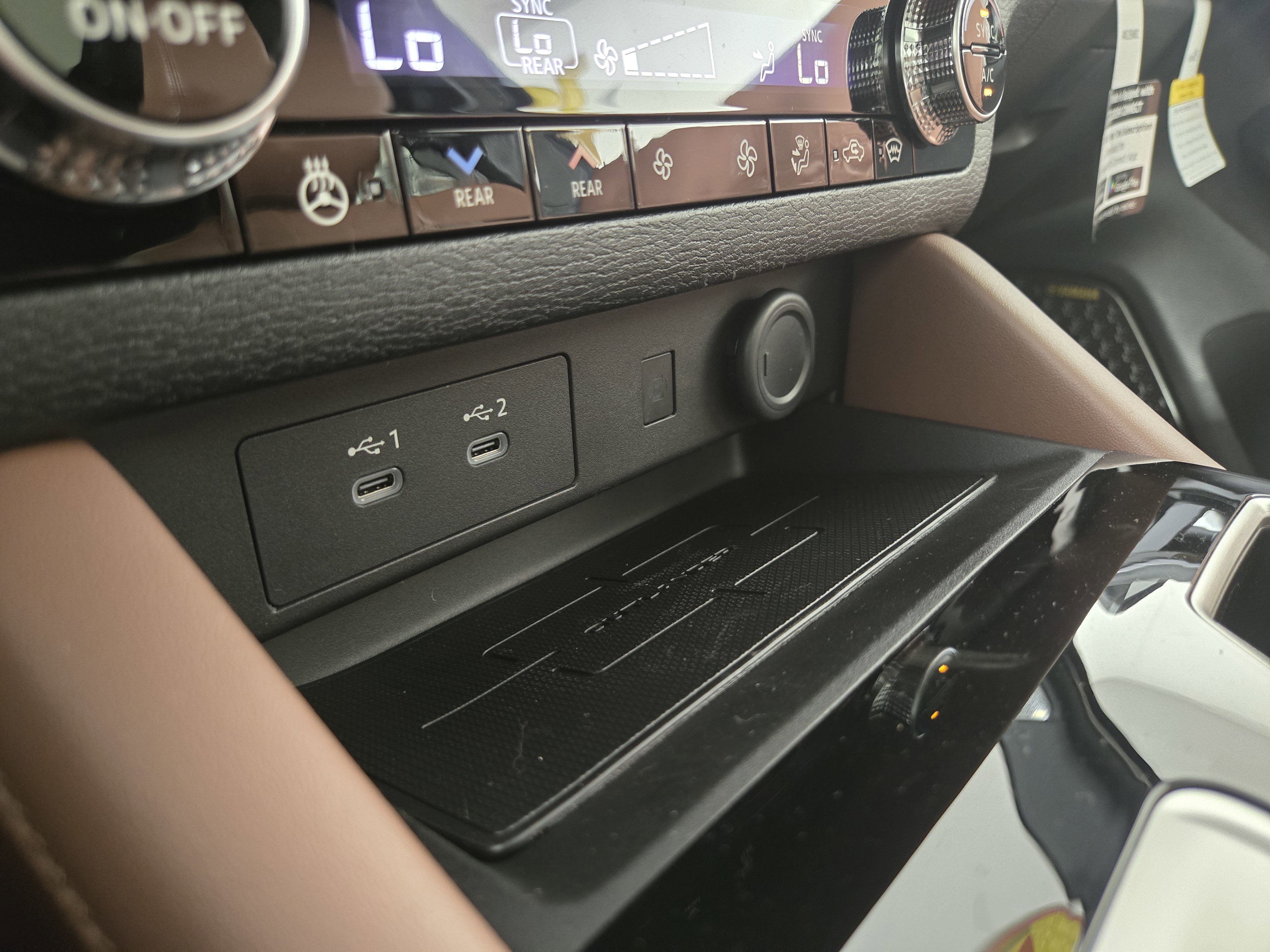 New 2026 Mitsubishi Outlander SEL AWD/4WD image 28