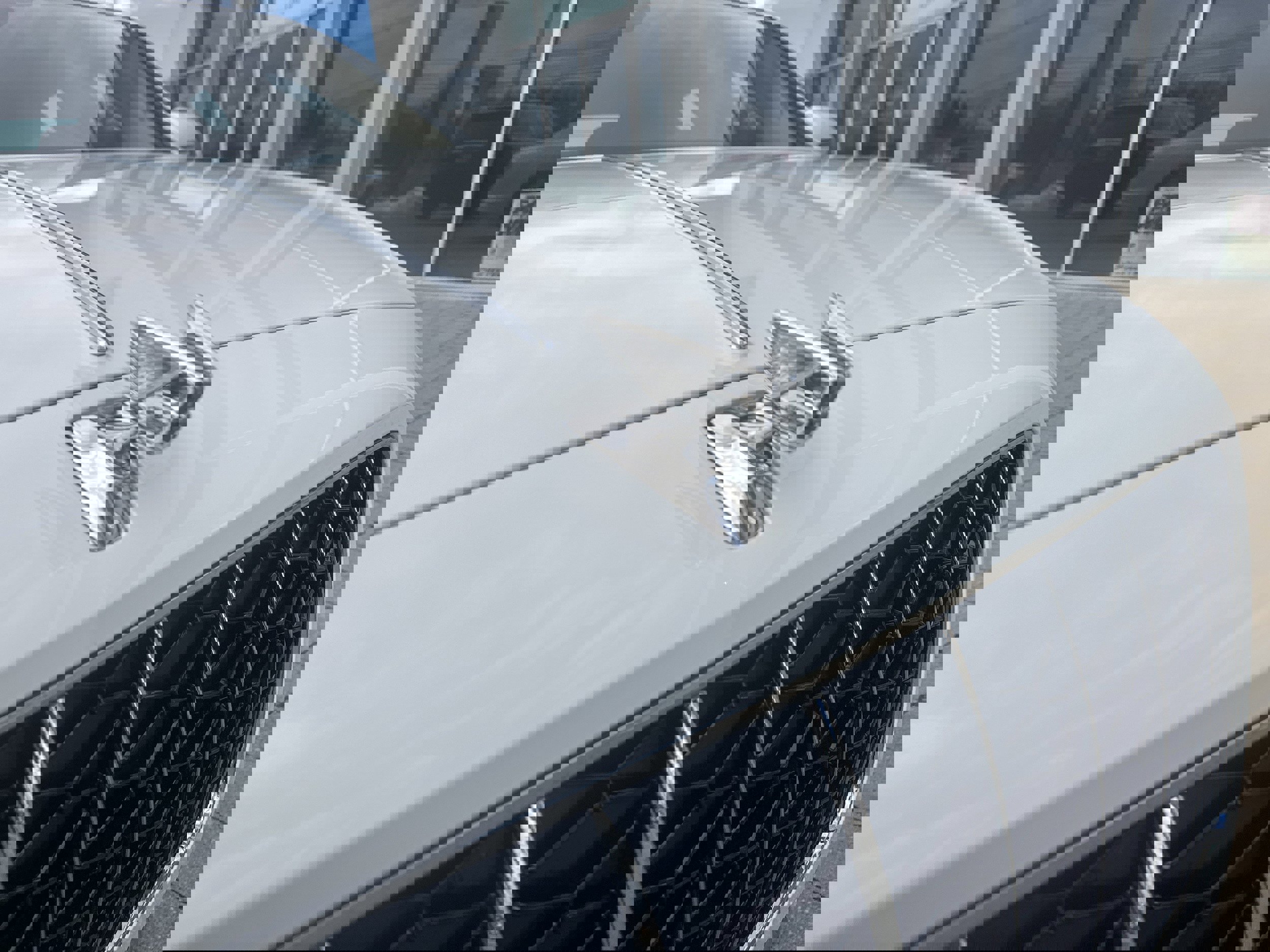 New 2026 Bentley Flying Spur Plug-In Hybrid image 32