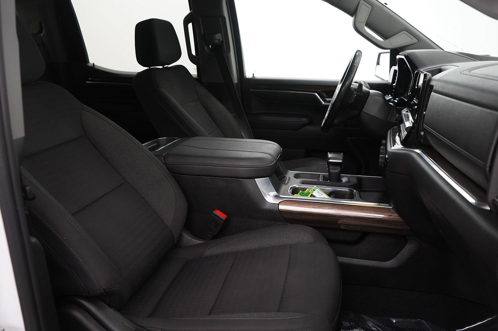 Used 2023 Chevrolet Silverado 1500 LT w/ Z71 Off-Road Package image 13