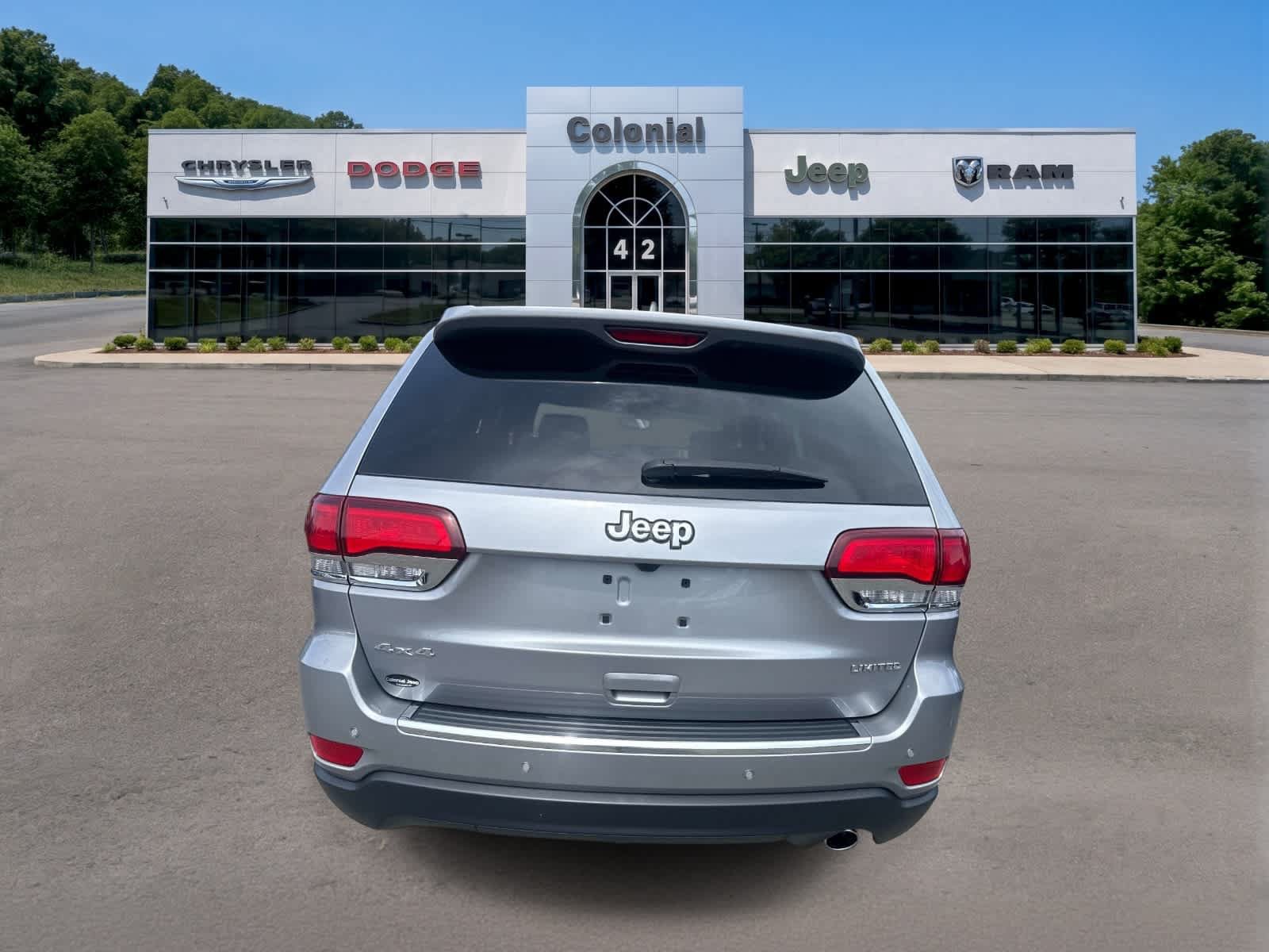 Used 2021 Jeep Grand Cherokee Limited AWD/4WD image 4