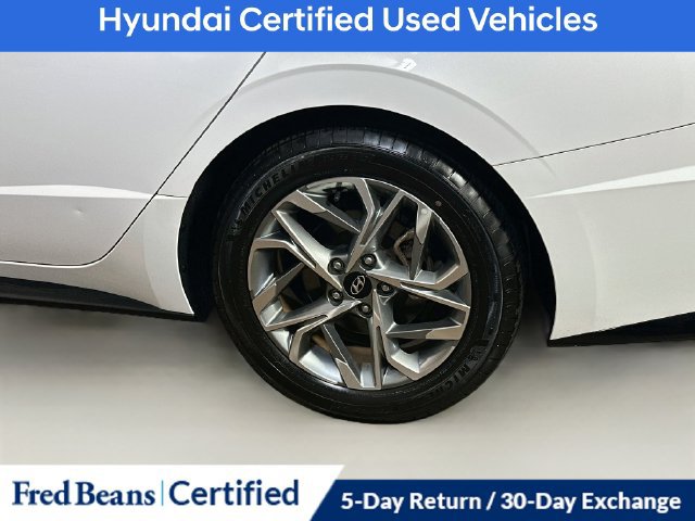 Certified 2023 Hyundai Sonata SEL w/ Cargo Package FWD image 9
