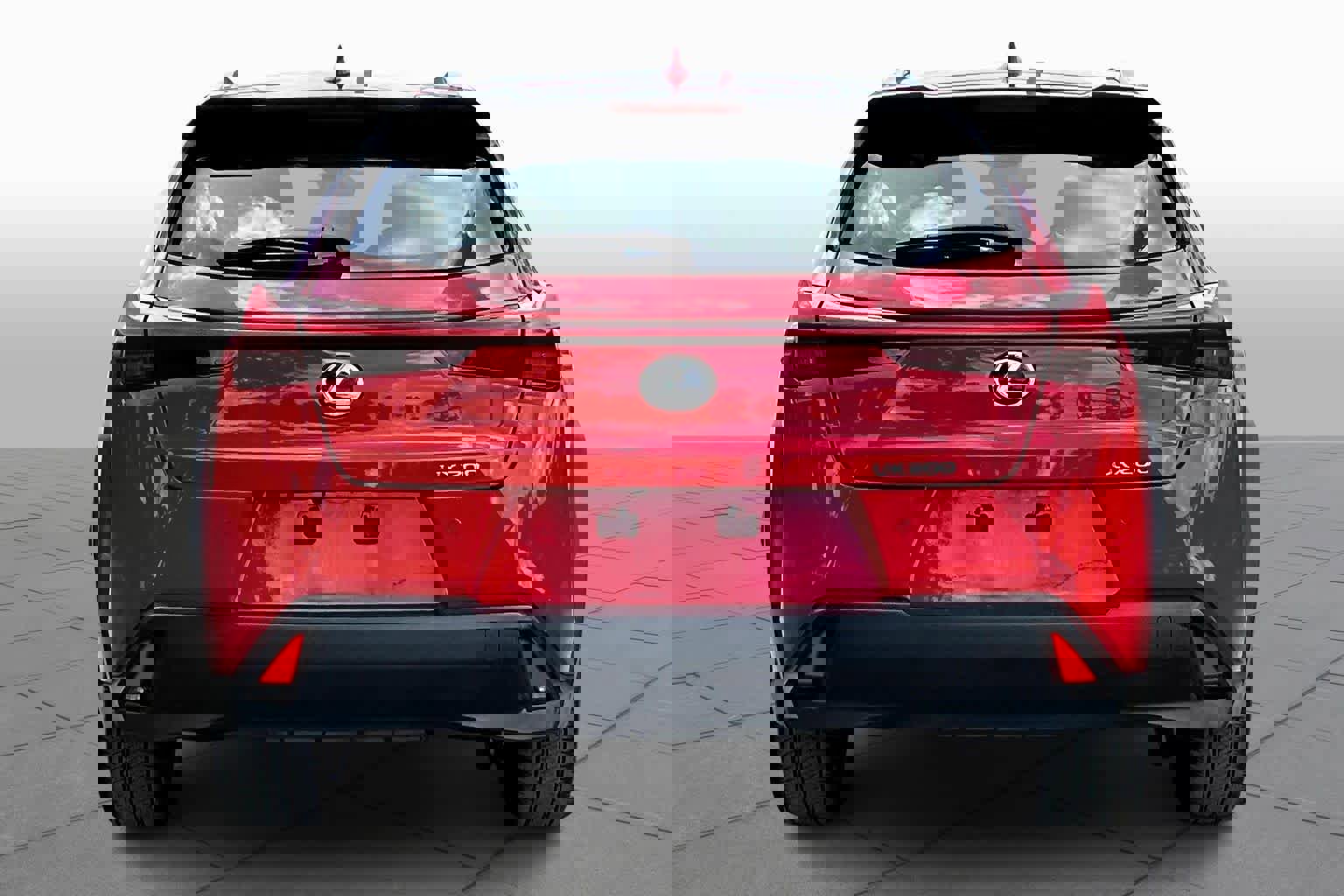 Used 2020 Lexus UX 200 w/ Premium Package image 5