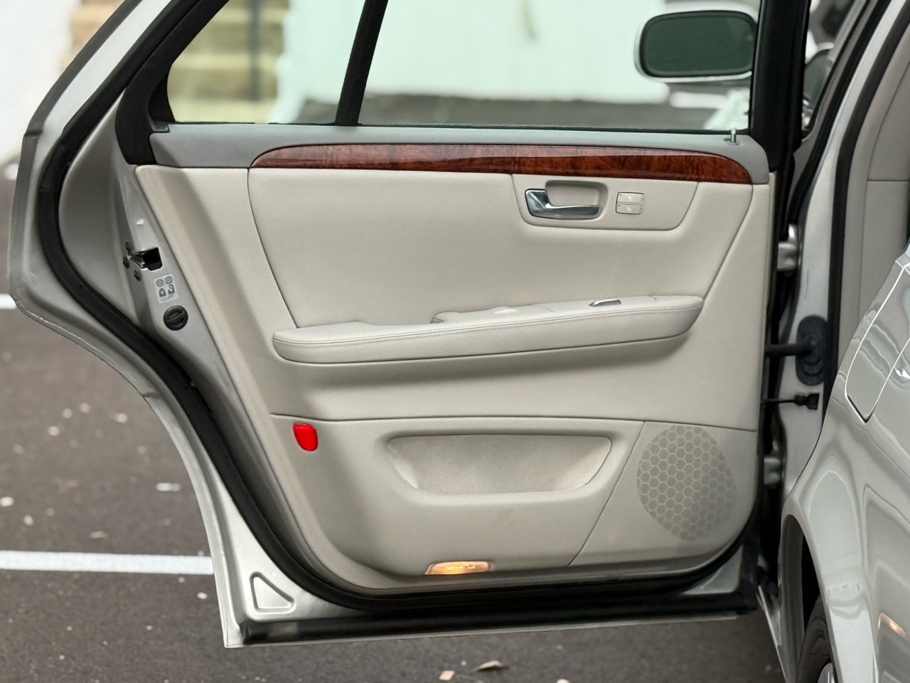 Used 2006 Cadillac DTS image 76