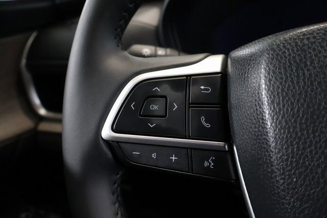 Certified 2024 Toyota Grand Highlander AWD image 16