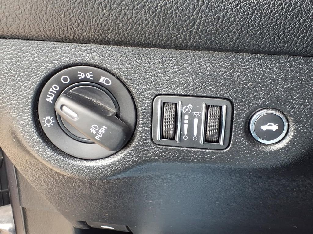 Used 2016 Dodge Challenger SXT Plus RWD image 30