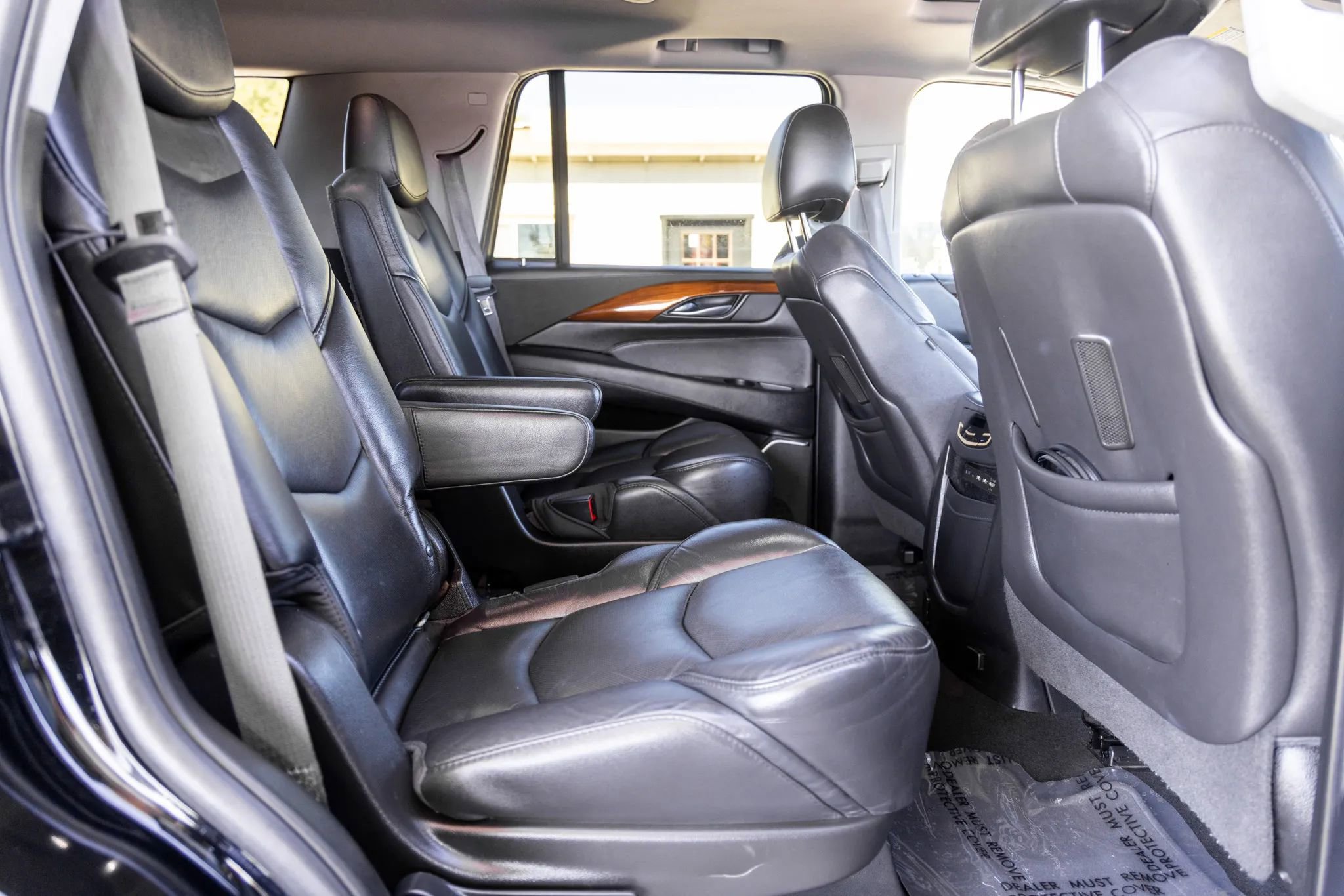 Used 2017 Cadillac Escalade Luxury image 19