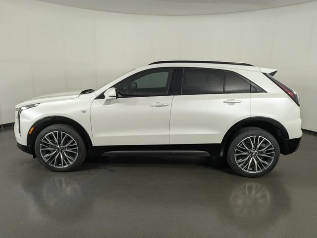 Used 2024 Cadillac XT4 Sport AWD/4WD image 5