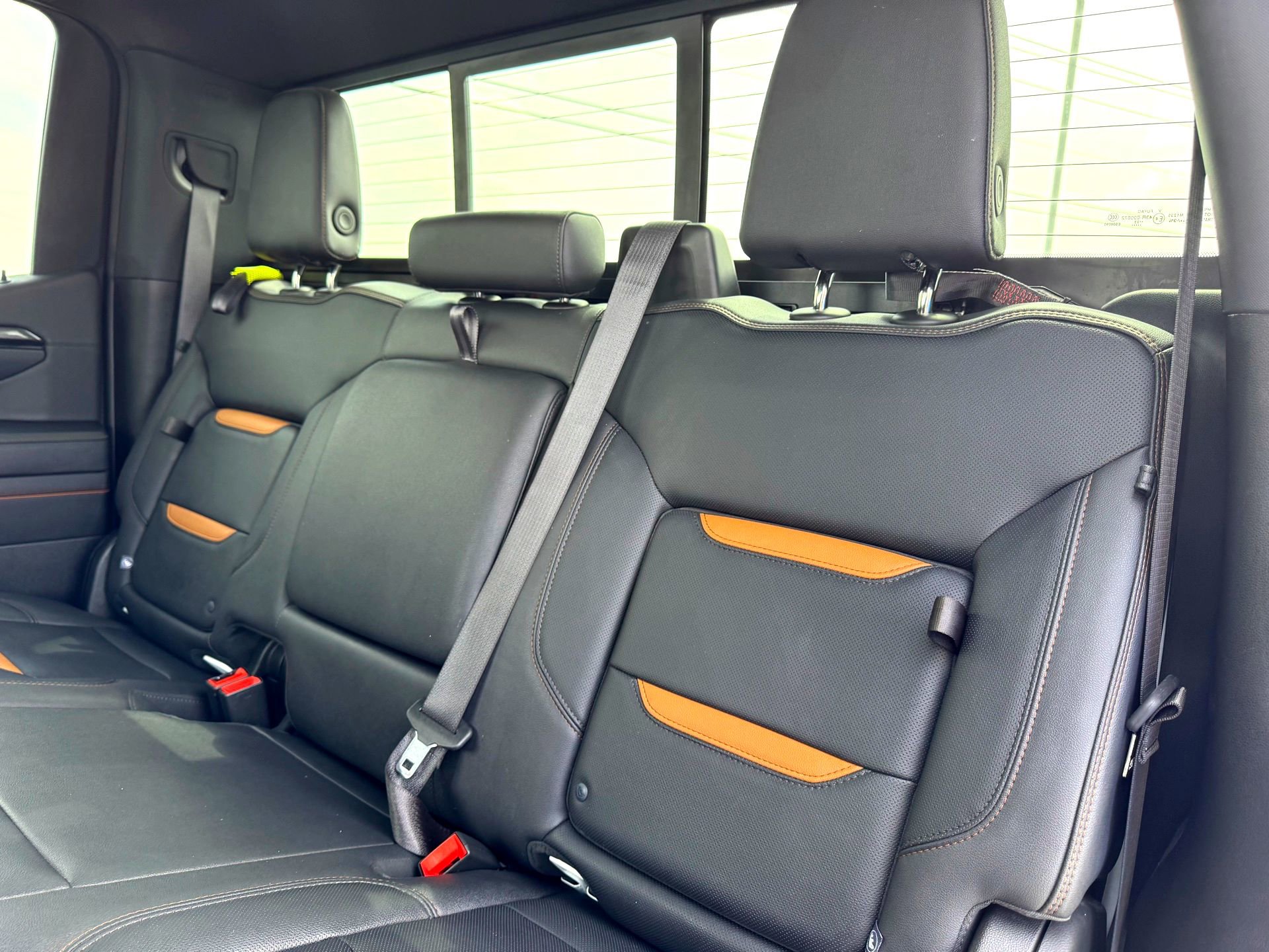 Used 2024 GMC Sierra 1500 AT4 w/ Technology Package AWD/4WD image 17