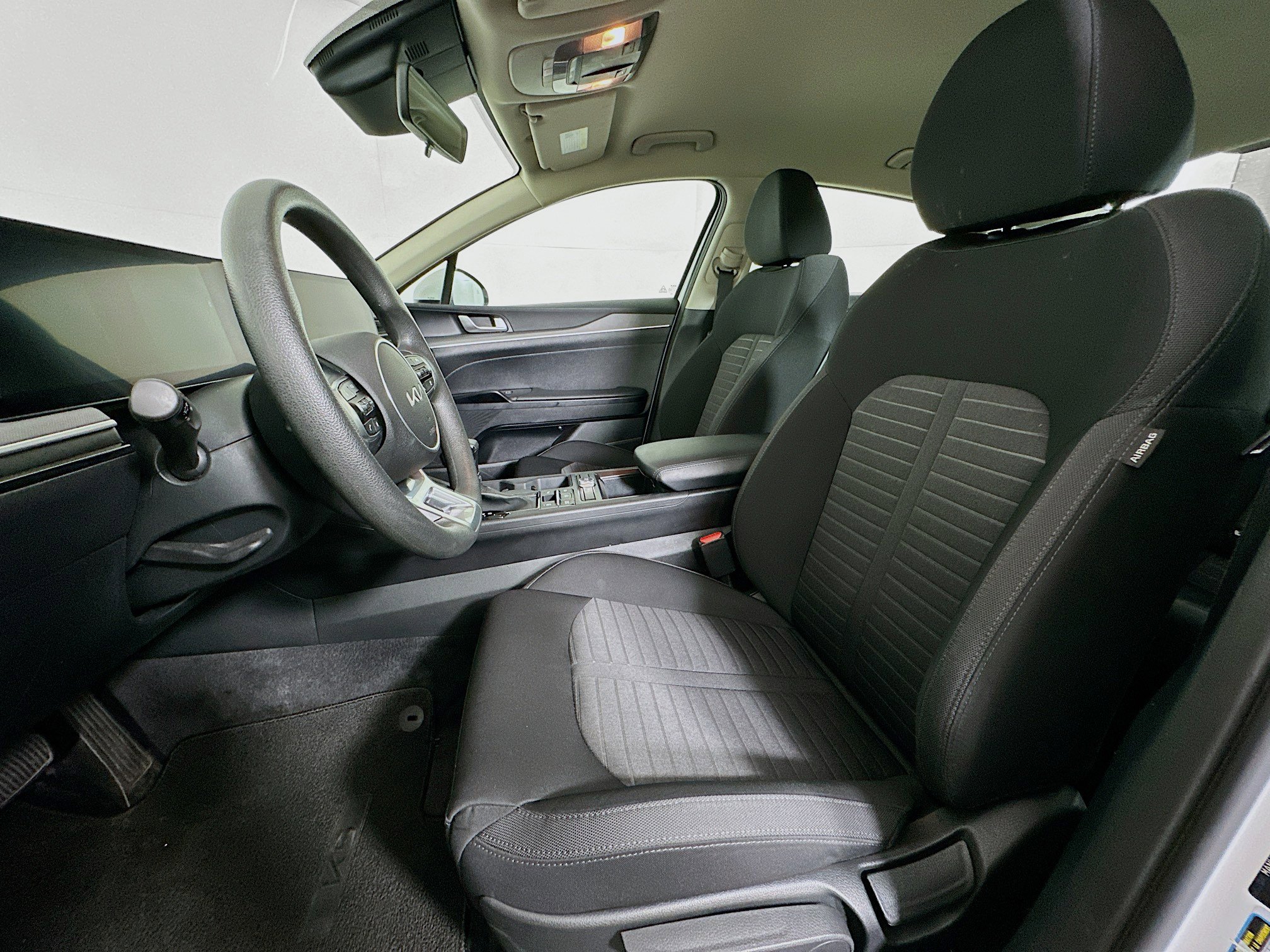 Used 2025 Kia K5 LXS image 13