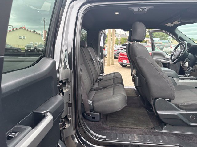 Used 2015 Ford F150 XLT w/ Equipment Group 302A Luxury AWD/4WD image 11