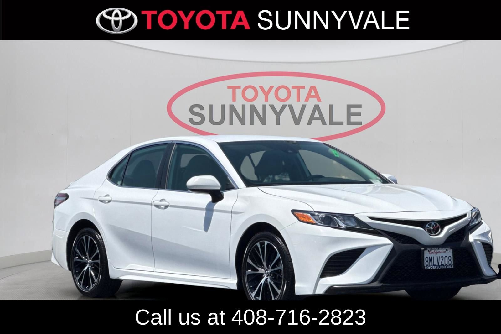 Used 2019 Toyota Camry SE FWD image 11