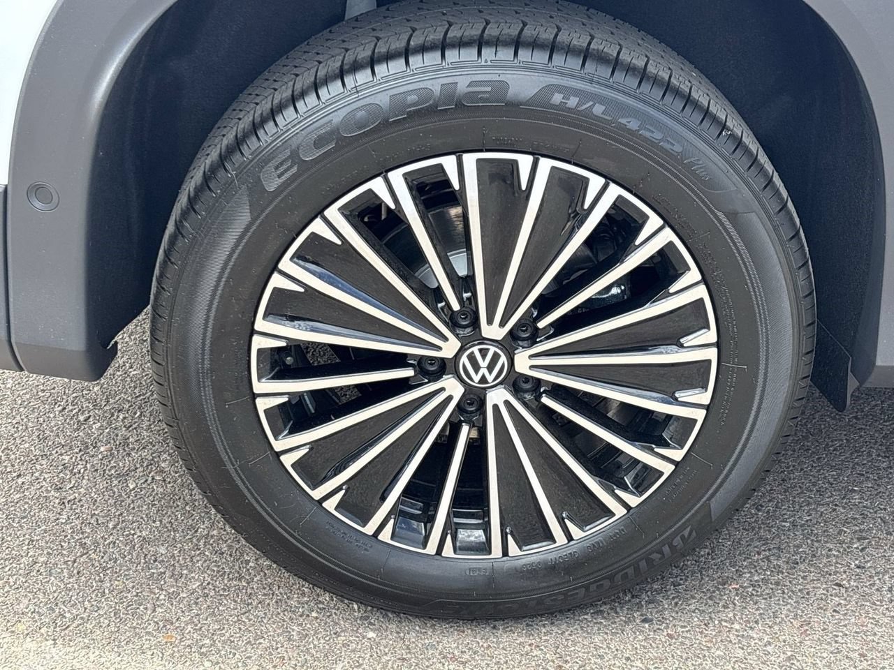 New 2026 Volkswagen Tiguan S AWD/4WD image 6