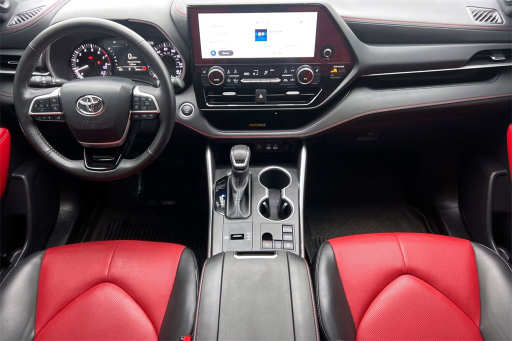 Certified 2024 Toyota Highlander XSE image 15