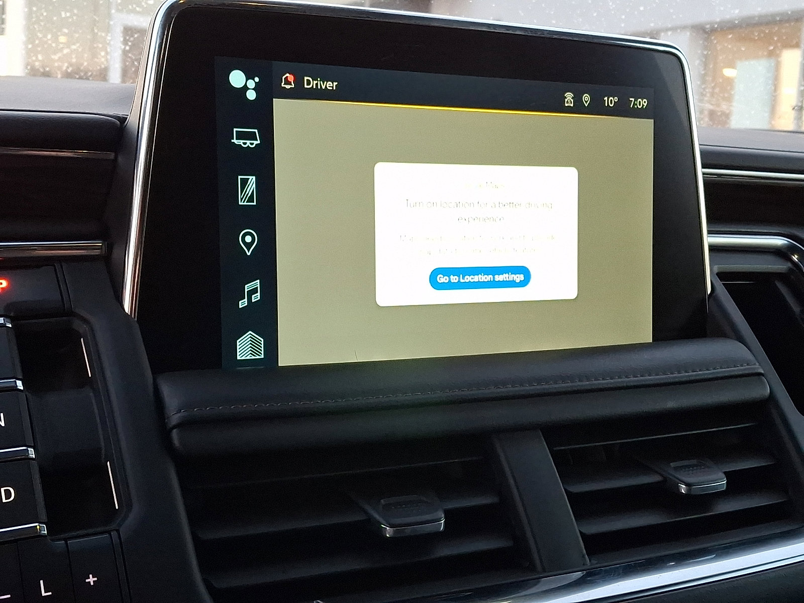 Used 2023 Chevrolet Suburban LT image 24