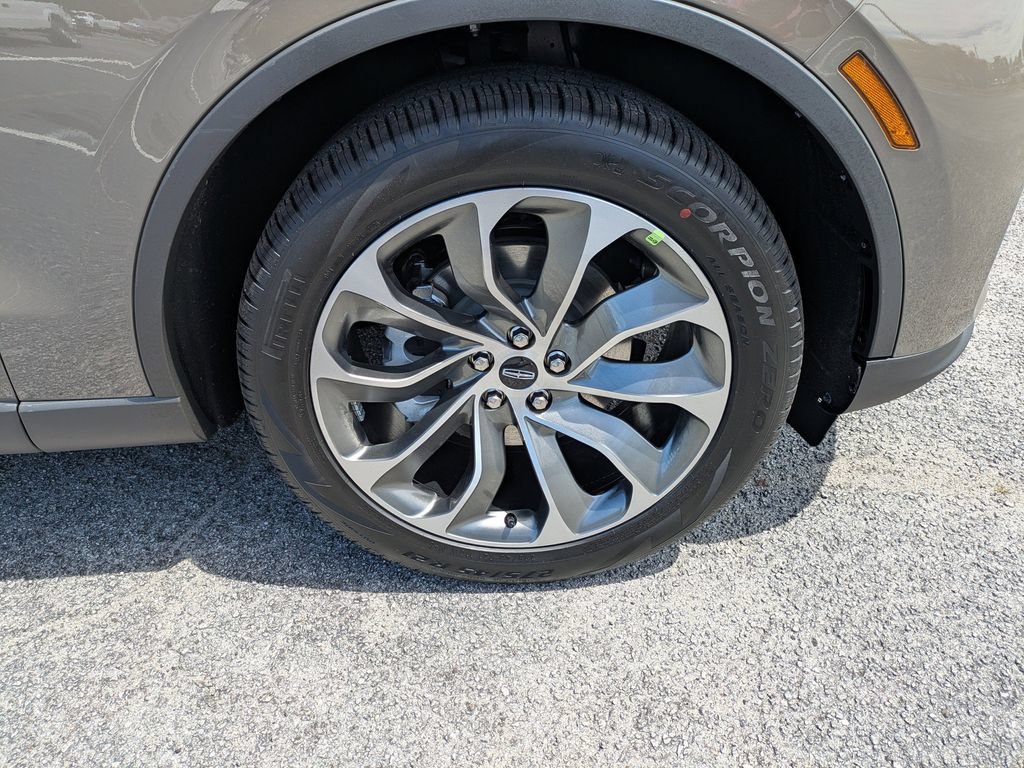 New 2026 Lincoln Aviator Reserve w/ Illumination Package RWD image 11