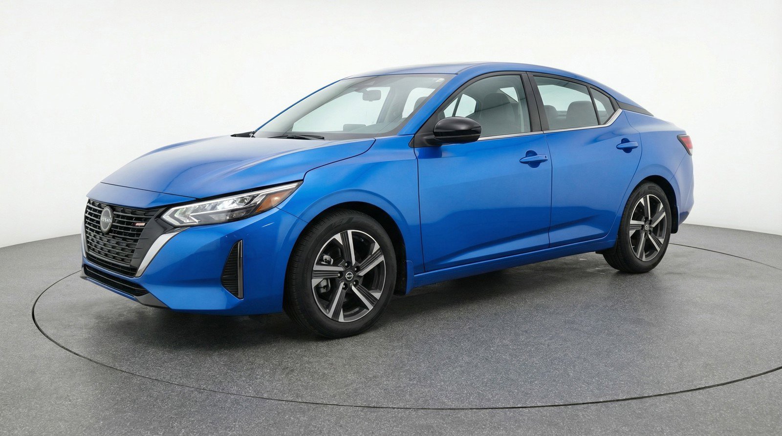 Used 2025 Nissan Sentra SV image 3