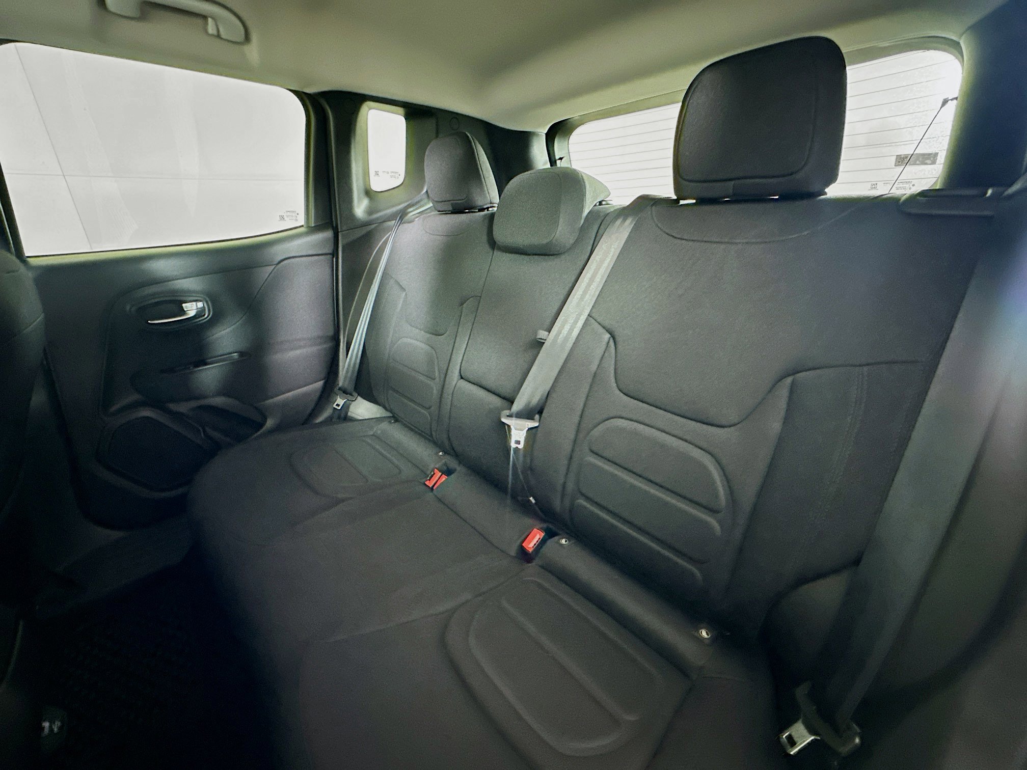 Used 2021 Jeep Renegade Latitude w/ Convenience Group image 26