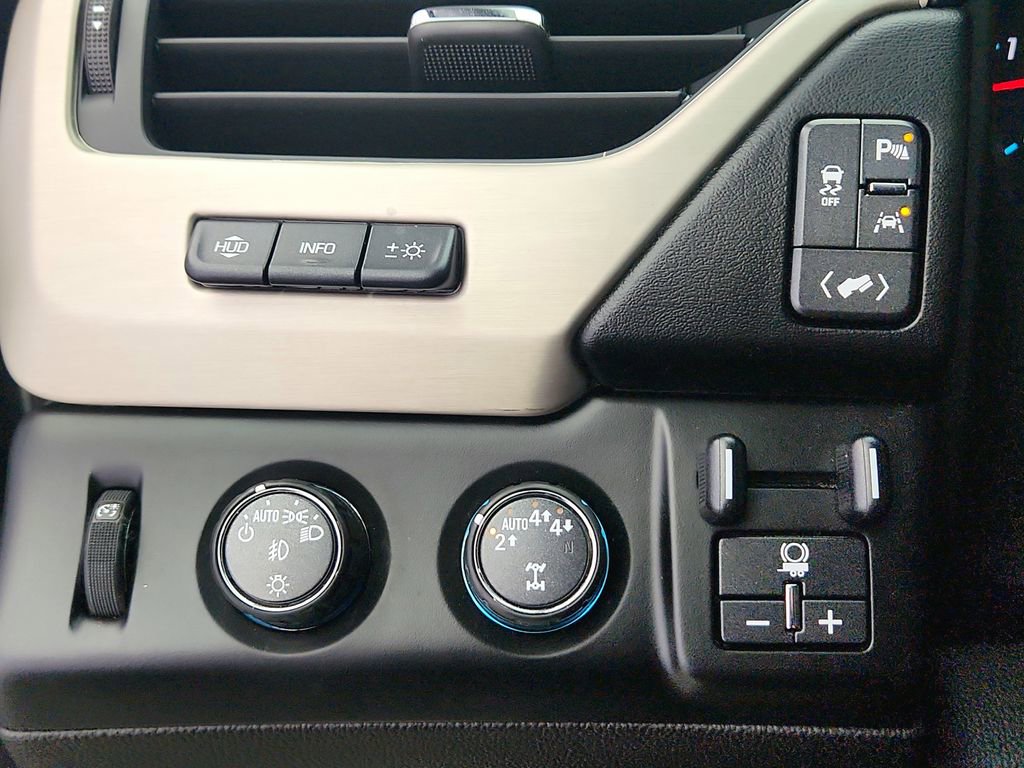 Used 2018 GMC Yukon Denali w/ Open Road Package image 25