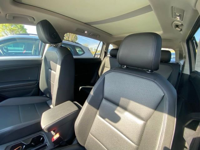 Used 2020 Volkswagen Tiguan SEL image 5