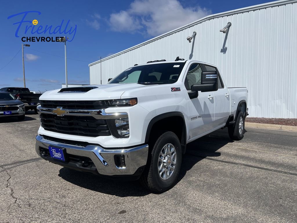 New 2026 Chevrolet Silverado 3500 LT AWD/4WD image 1
